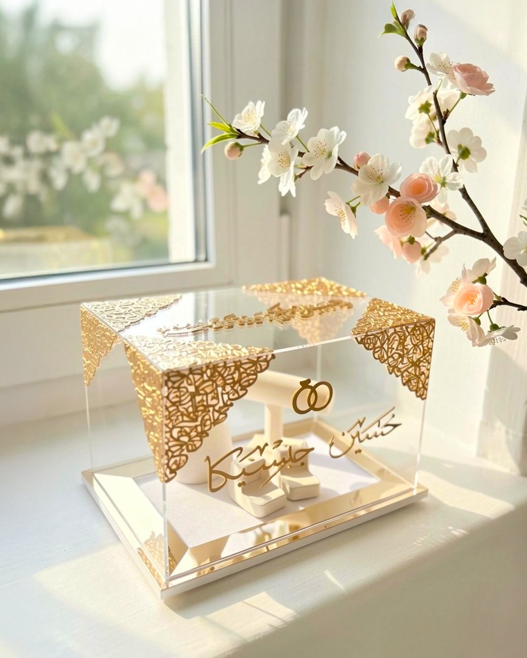 Gold Calligraphy Display Case